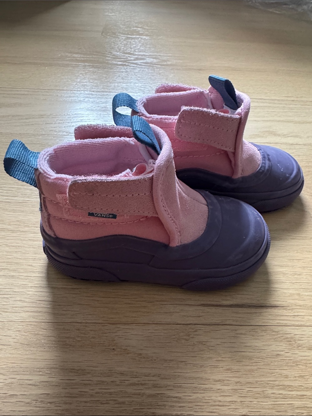 Vans Kids Pink and Purple MTE Slip-On Hi Terrain V